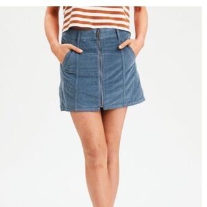 American Eagle Dusty Blue Corduroy mini skirt Zipper Front size 8 NEW
